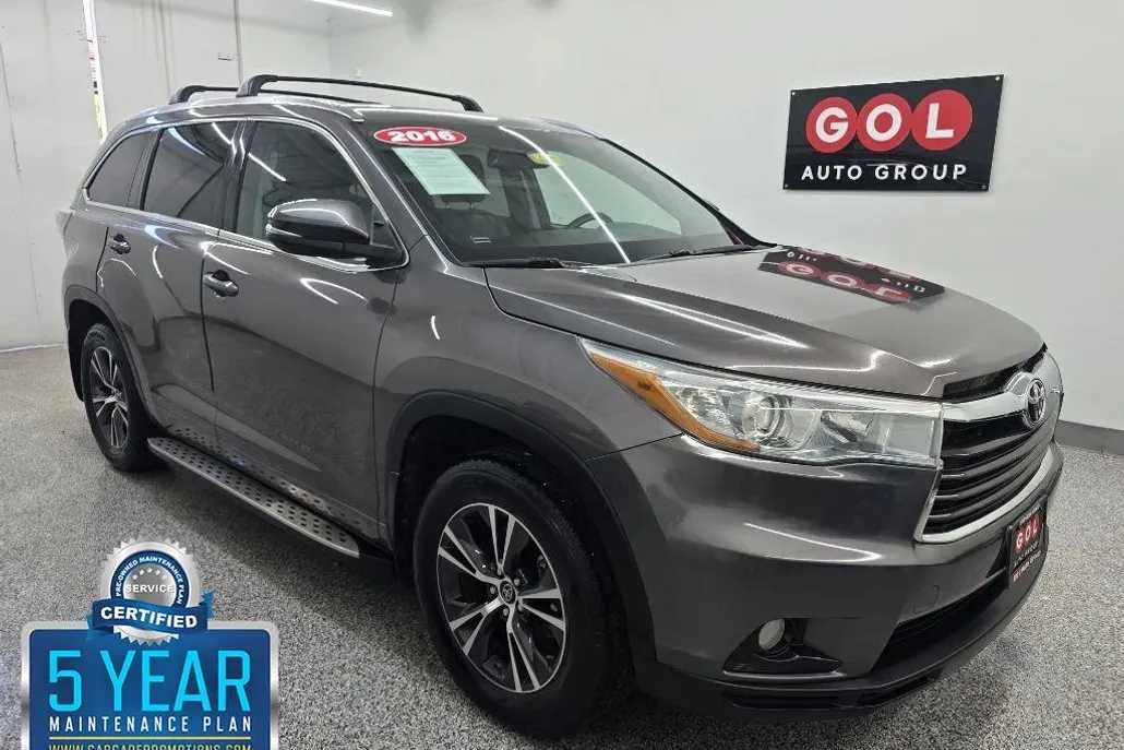 2016 Toyota Highlander XLE photo 1
