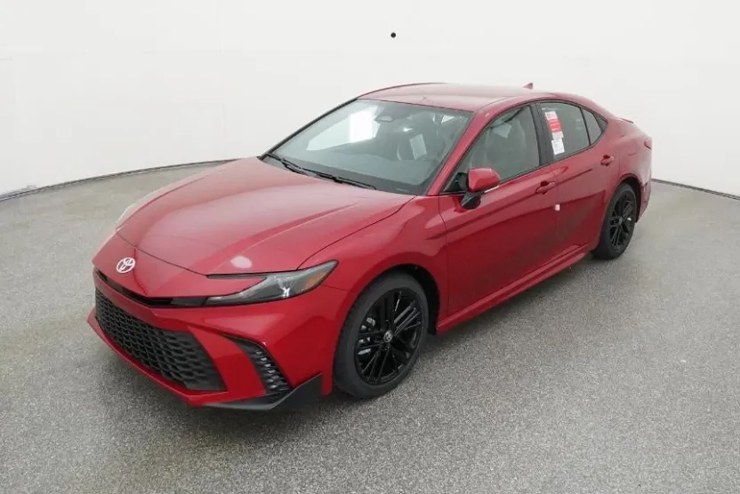 2026 Toyota Camry SE photo 1