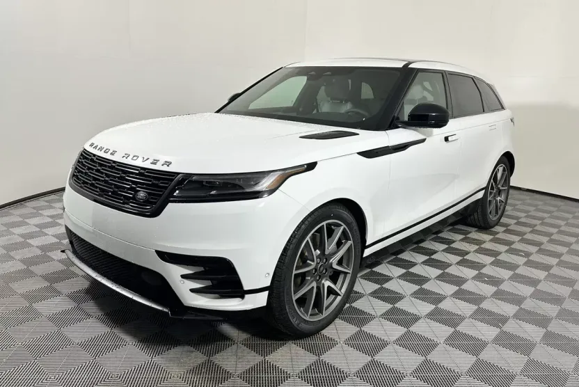 2026 Land Rover Range Rover Velar SE photo 1