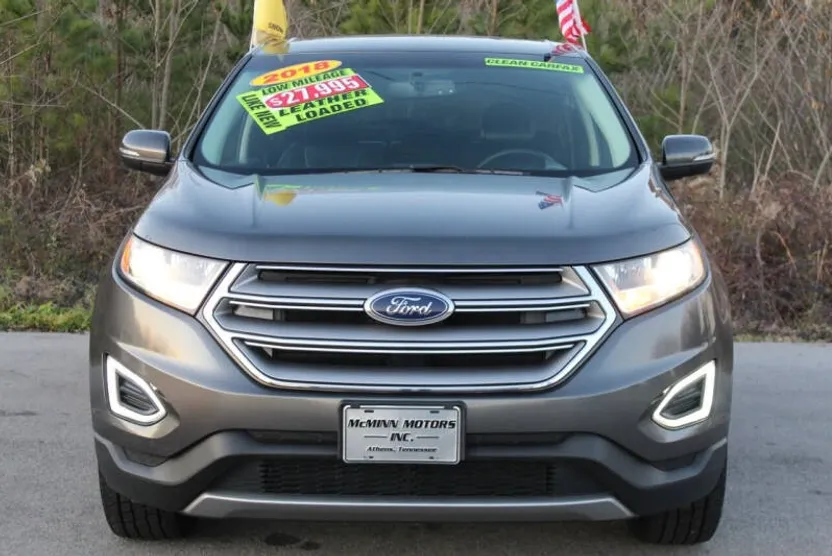 2018 Ford Edge Titanium photo 1