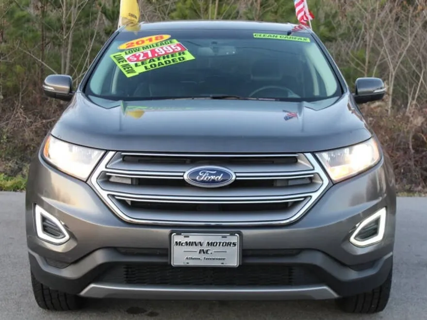 2018 Ford Edge Titanium photo 1
