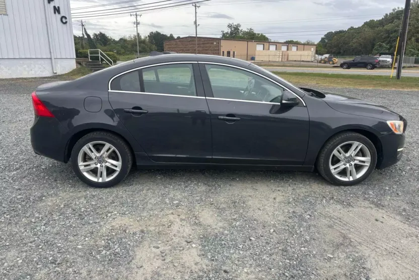 2015 Volvo S60 T5 Premier photo 1