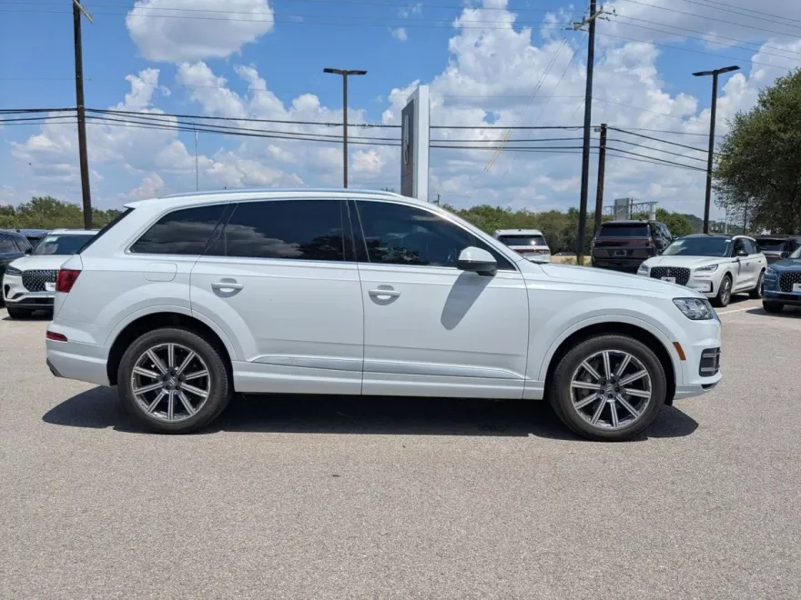 2019 Audi Q7 55 Premium Plus photo 1