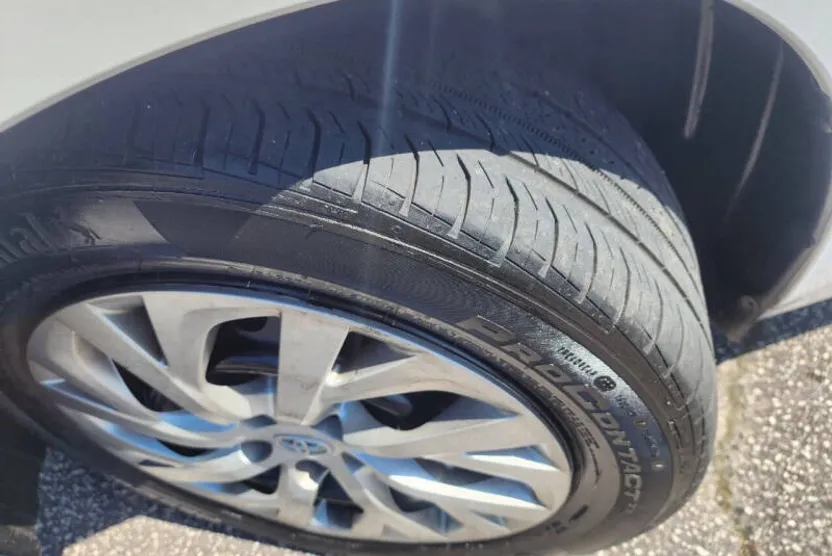 2018 Toyota Corolla LE photo 1