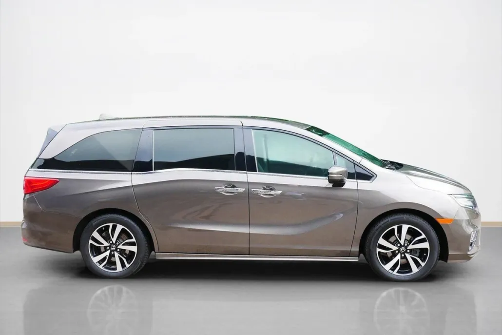 2020 Honda Odyssey Elite photo 1
