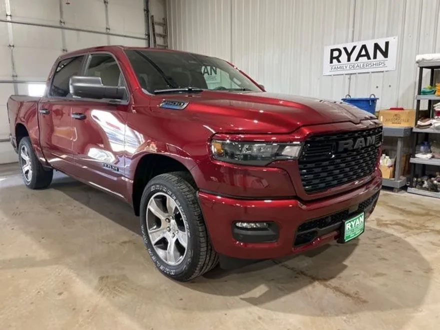 2025 Ram 1500 Tradesman photo 1