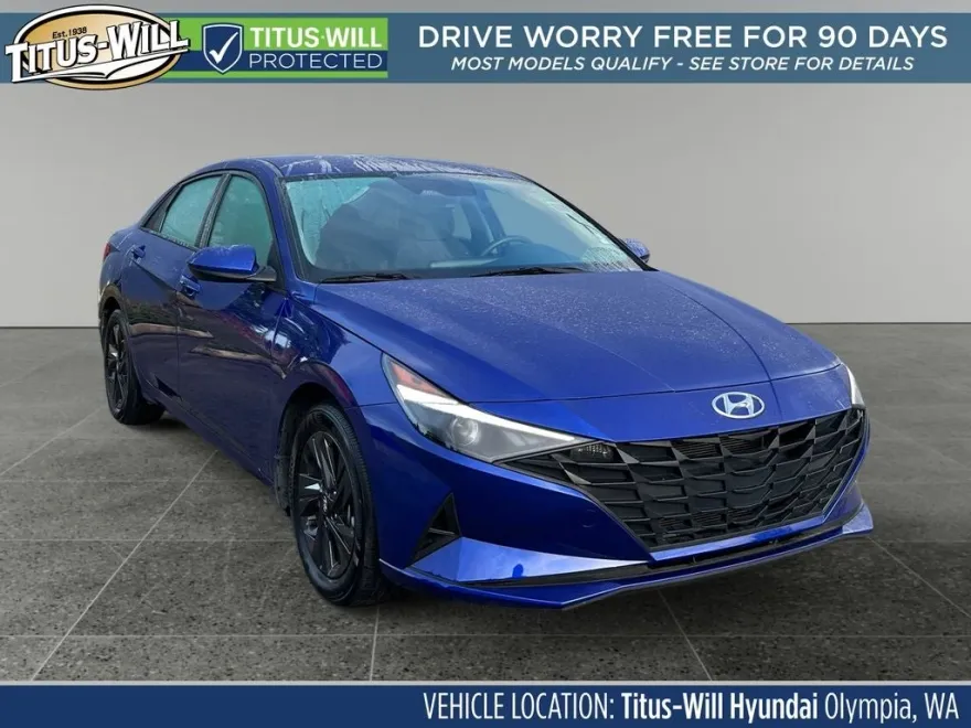 2023 Hyundai Elantra SEL photo 1