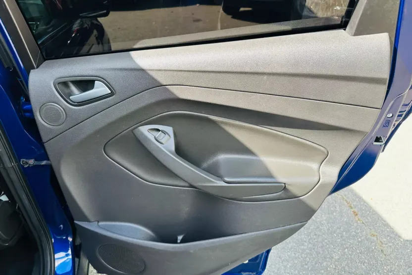2016 Ford Escape SE photo 1