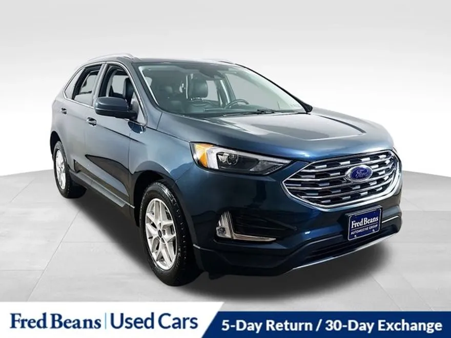 2022 Ford Edge SEL photo 1