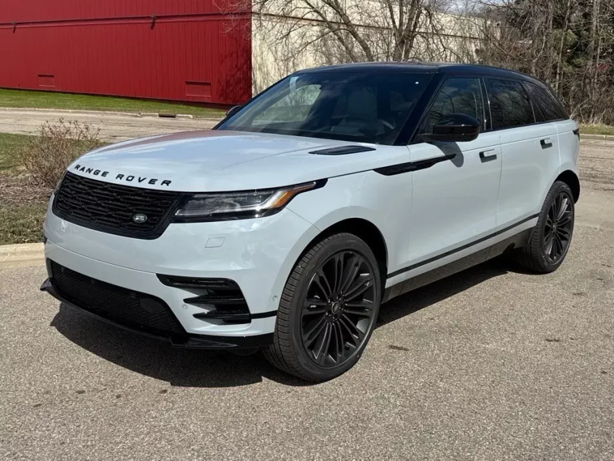 2026 Land Rover Range Rover Velar SE photo 1
