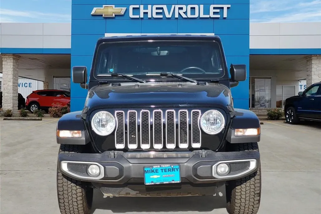 2023 Jeep Wrangler Sahara photo 1