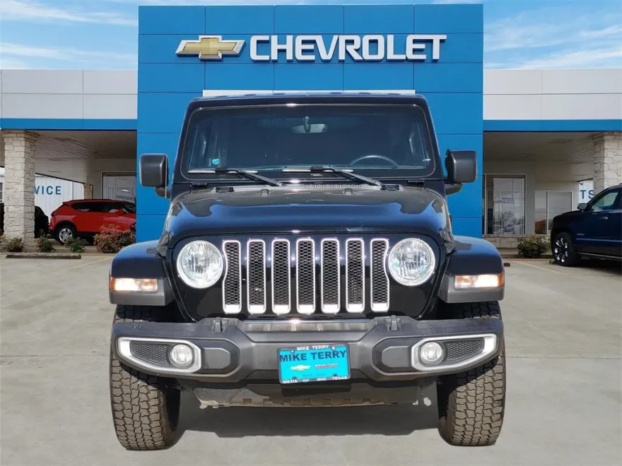 2023 Jeep Wrangler Sahara photo 1