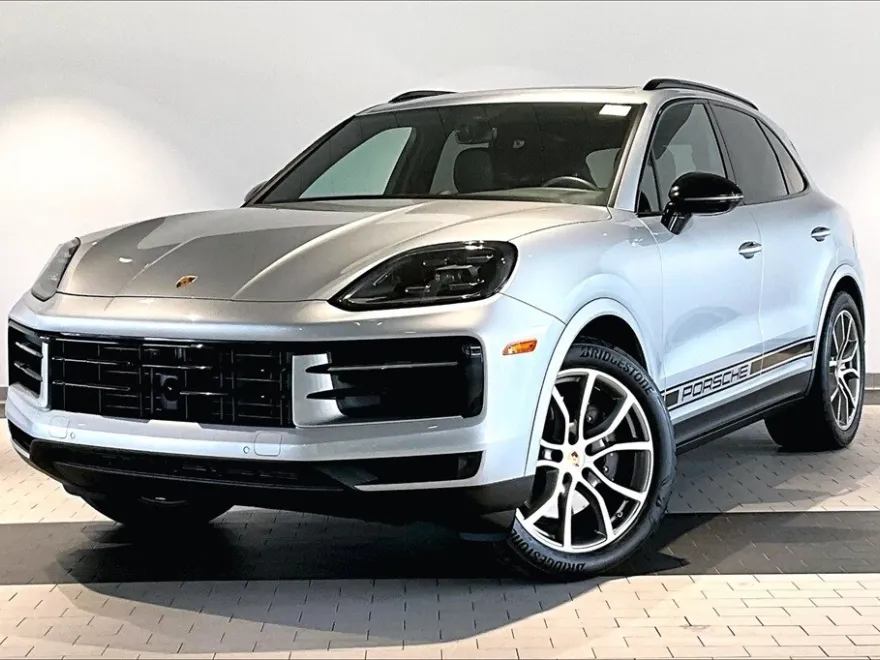 2024 Porsche Cayenne photo 1