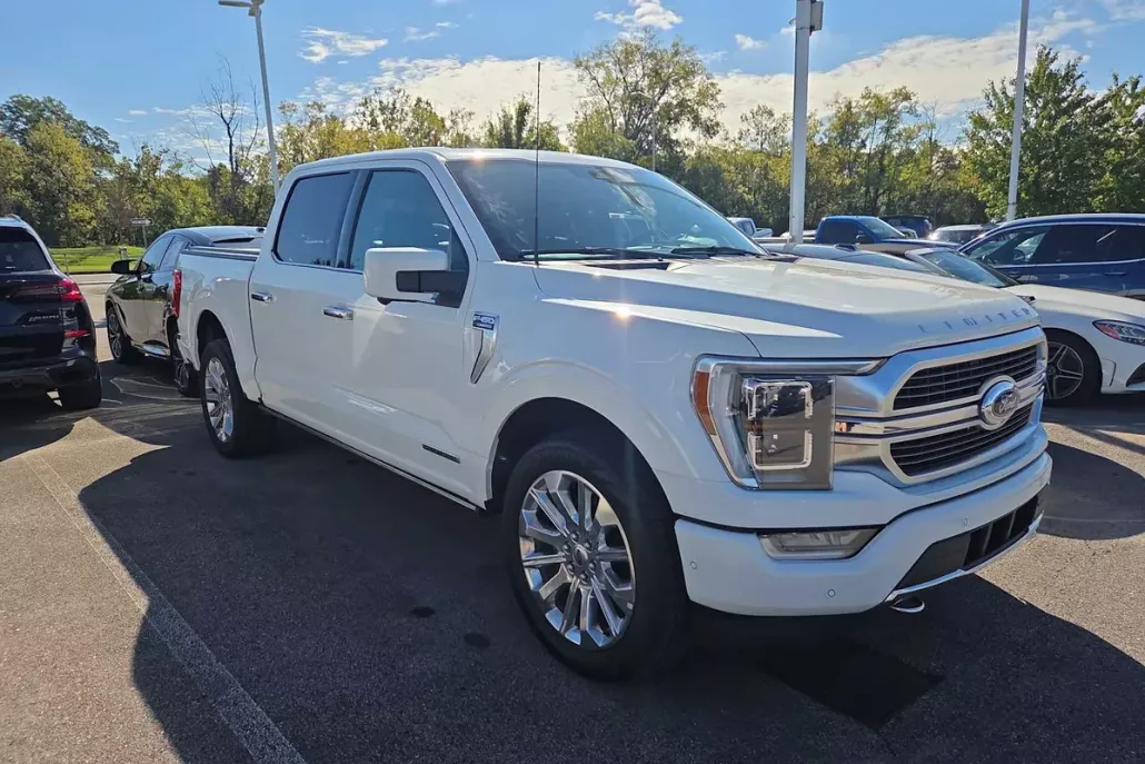 2023 Ford F-150 Limited photo 1