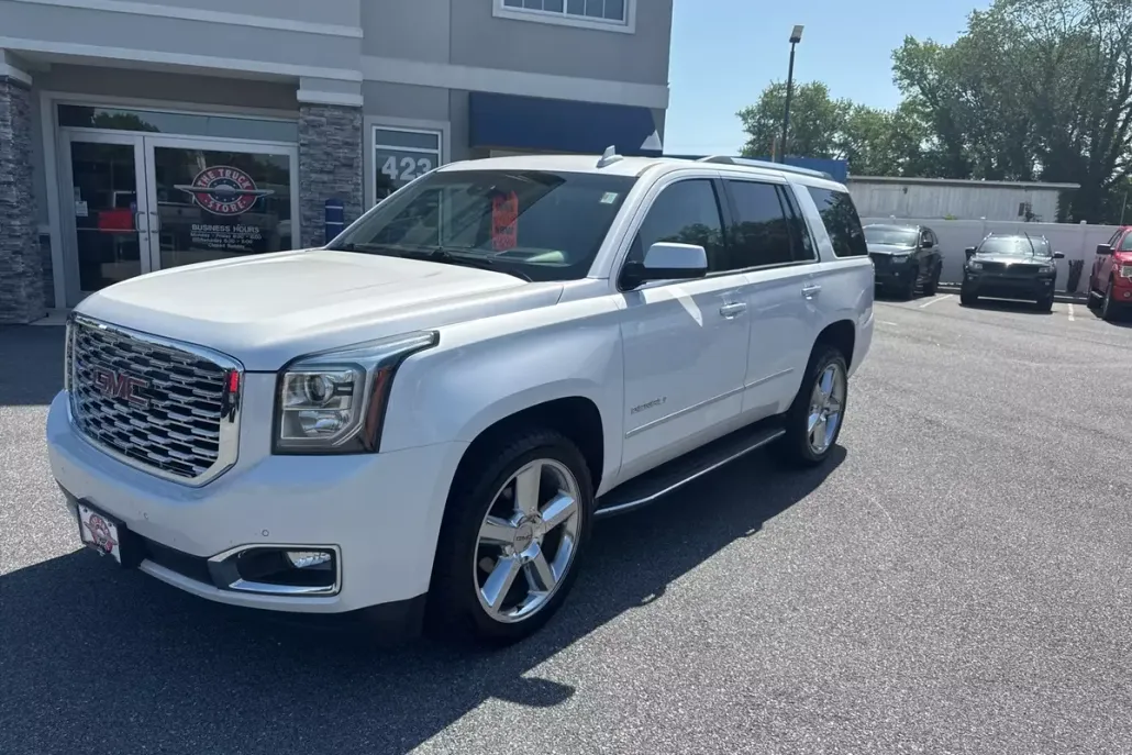 2020 Gmc Yukon Denali photo 1