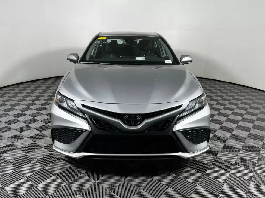 2023 Toyota Camry XSE photo 1