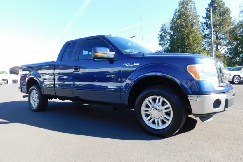 2011 Ford F-150 Lariat photo 1