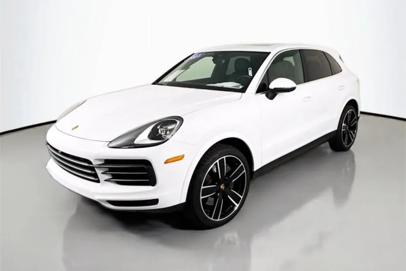 2023 Porsche Cayenne Platinum Edition photo 1