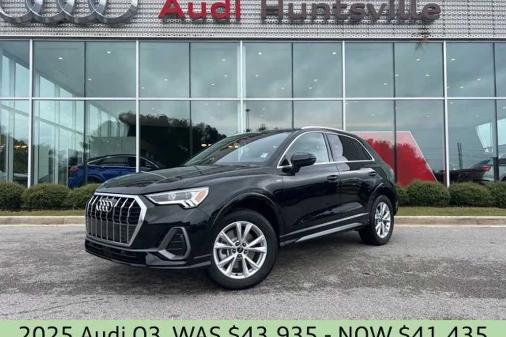 2025 Audi Q3 45 TFSI S line Premium photo 1