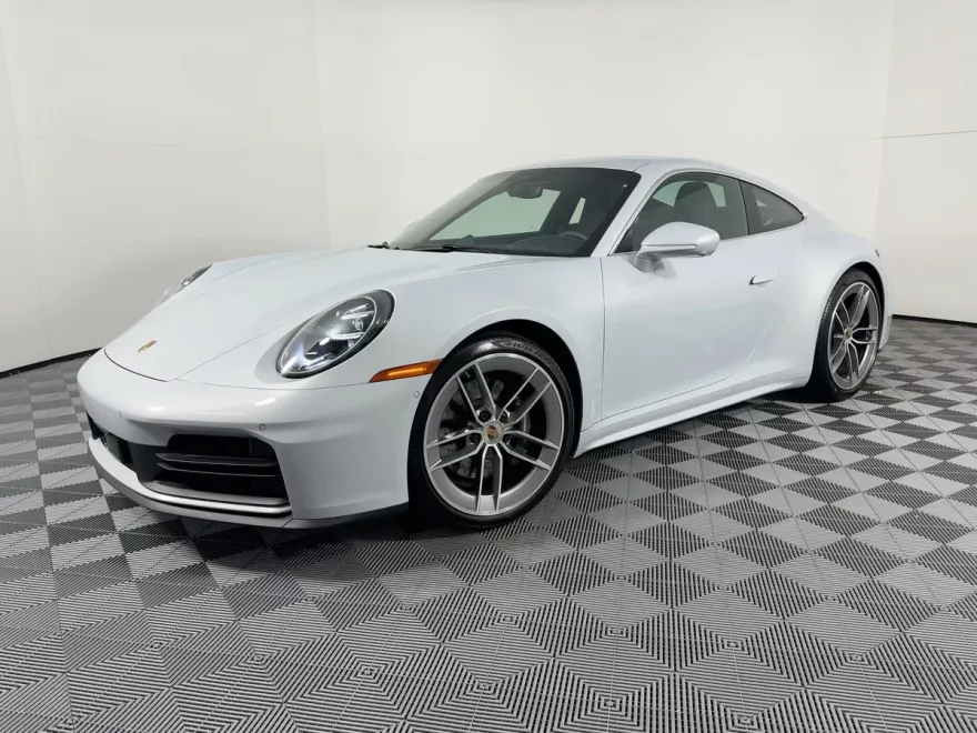 2025 Porsche 911 photo 1