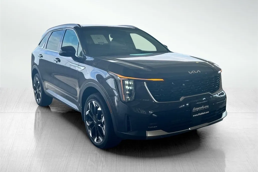 2025 Kia Sorento EX photo 1
