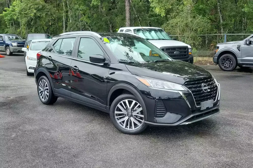 2024 Nissan Kicks SV photo 1