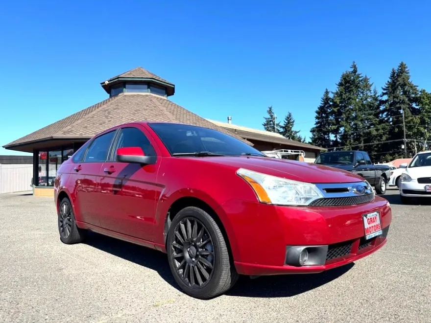 2009 Ford Focus SES photo 1