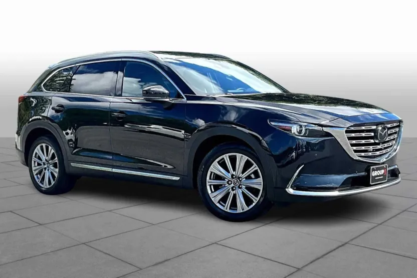 2023 Mazda CX-9 Signature photo 1