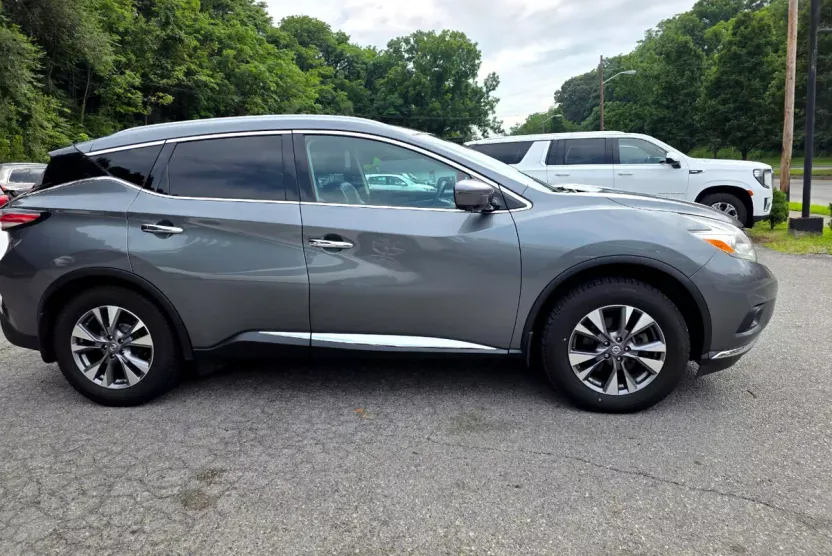 2017 Nissan Murano SL photo 1