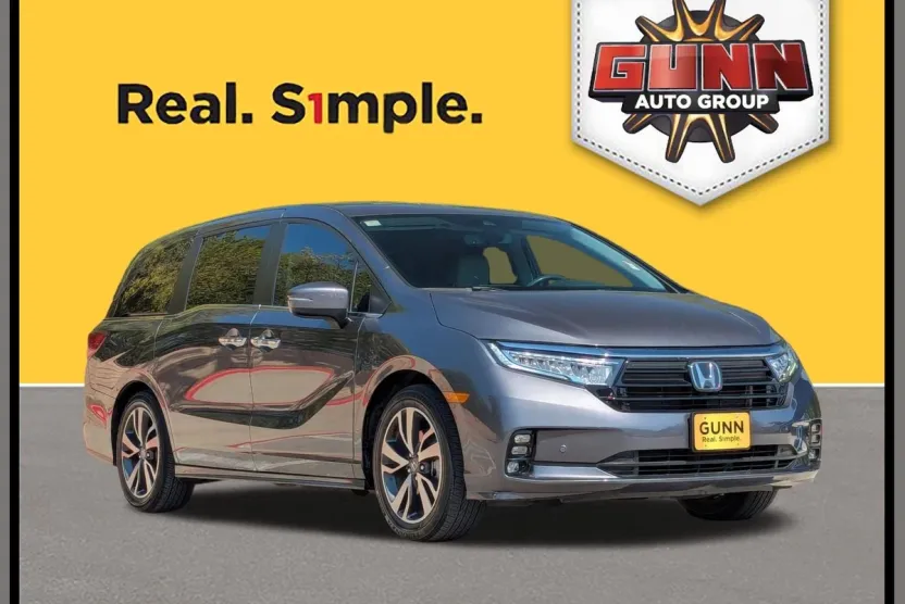 2023 Honda Odyssey Touring photo 1