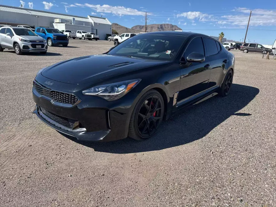 2022 Kia Stinger GT2 photo 1