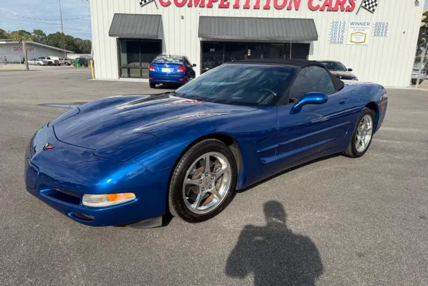 2002 Chevrolet Corvette Convertible photo 1
