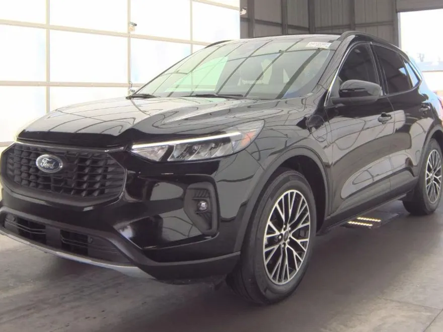2023 Ford Escape photo 1