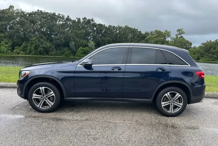 2019 Mercedes Benz GLC 300 photo 1