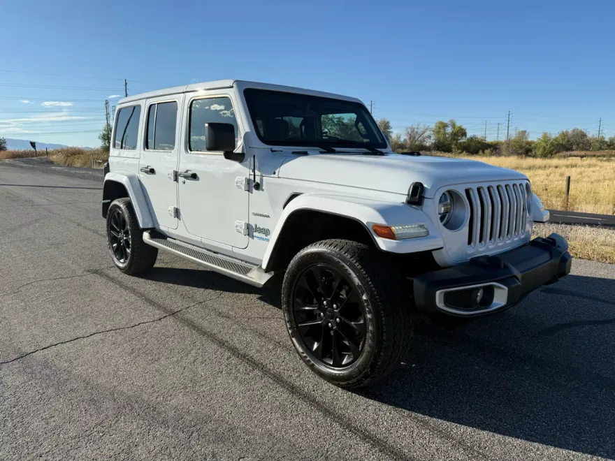 2021 Jeep Wrangler 4xe Unlimited Sahara photo 1