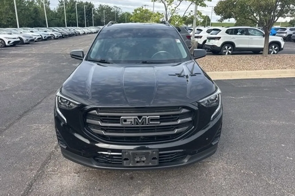 2020 Gmc Terrain SLE photo 1