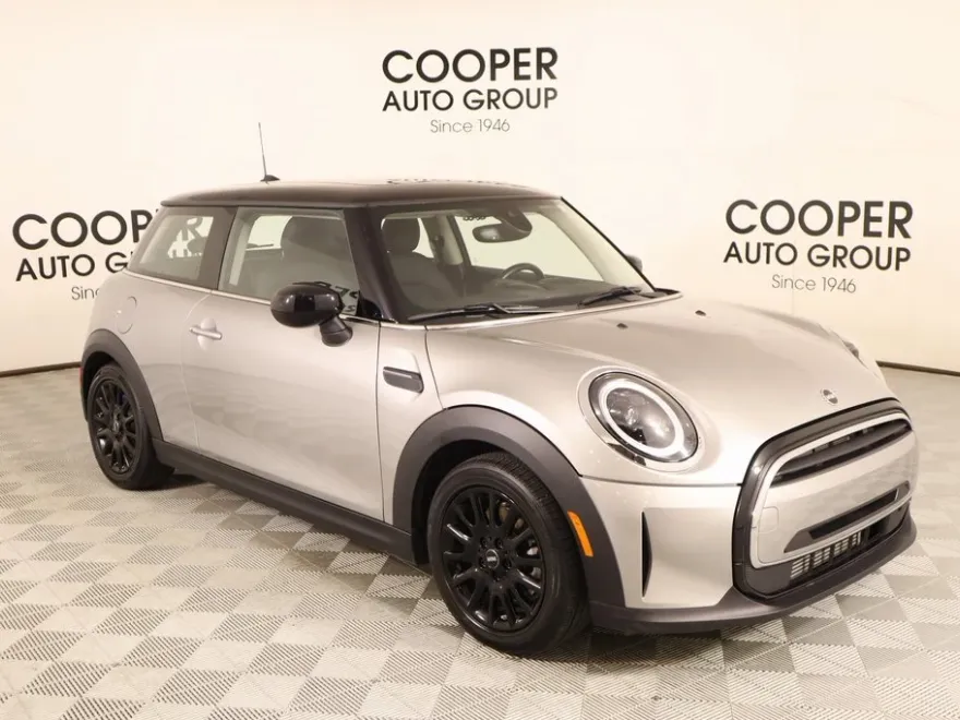 2024 Mini Cooper 2 Door Hardtop photo 1