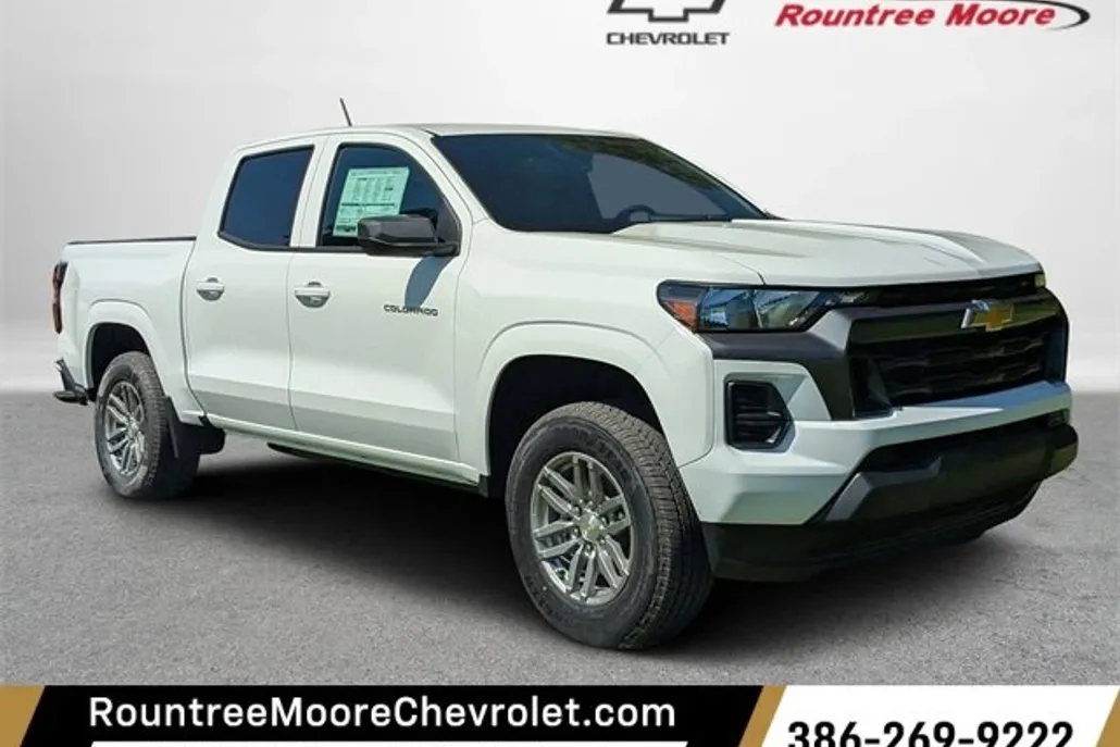 2026 Chevrolet Colorado LT photo 1