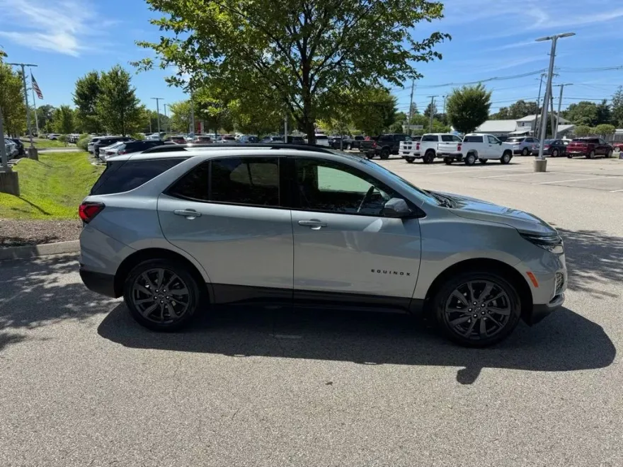 2024 Chevrolet Equinox RS photo 1