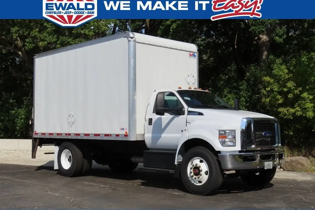 2022 Ford F-750 photo 1