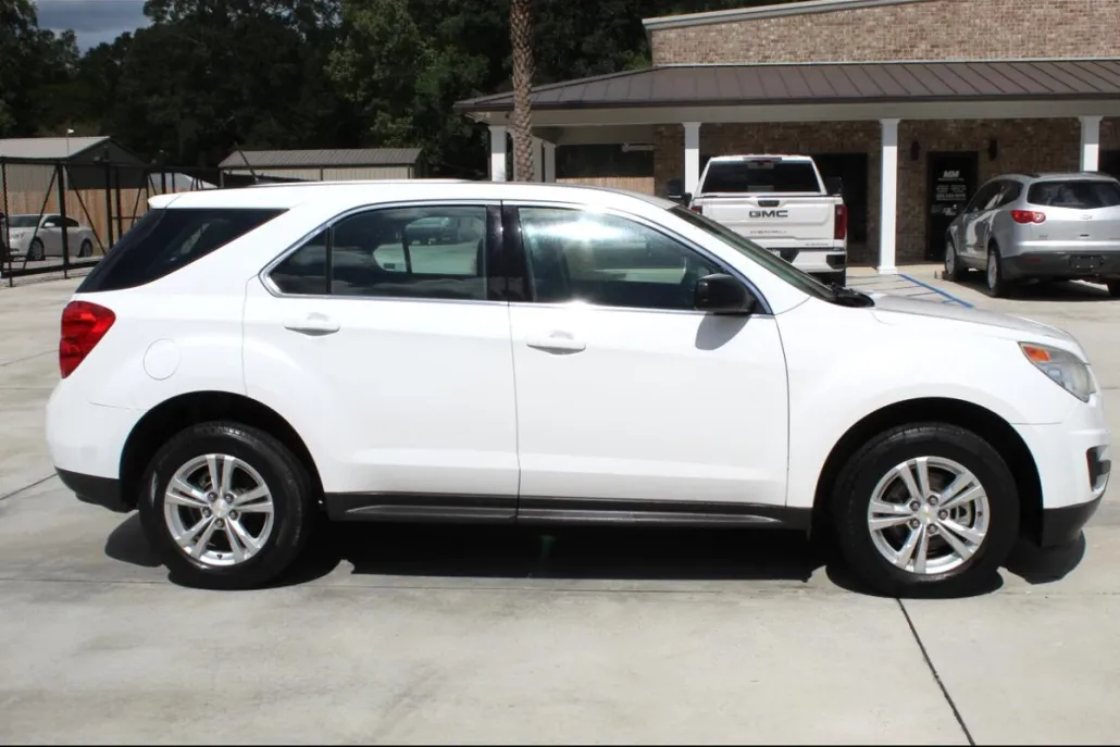 2014 Chevrolet Equinox LS photo 1