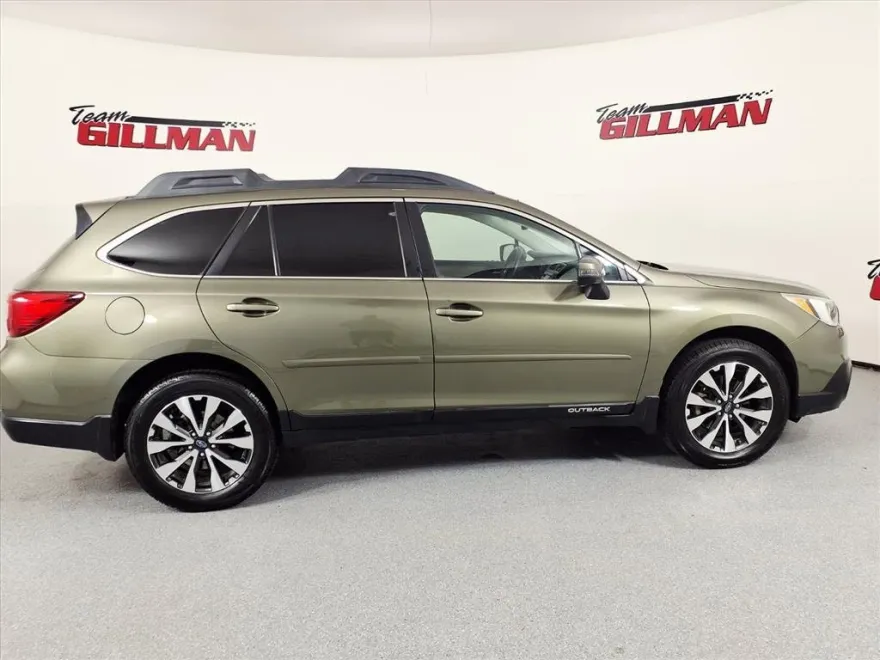 2015 Subaru Outback 2.5i Limited photo 1