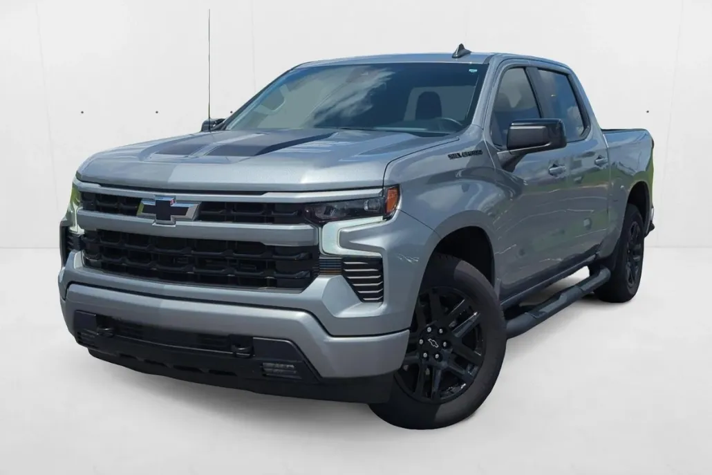 2024 Chevrolet Silverado 1500 RST photo 1