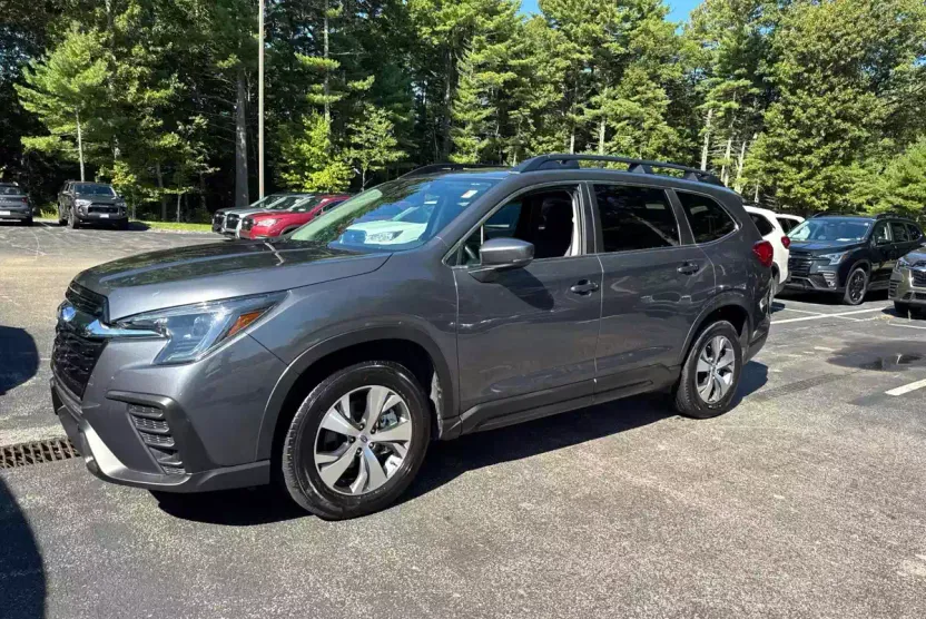 2024 Subaru Ascent Premium photo 1