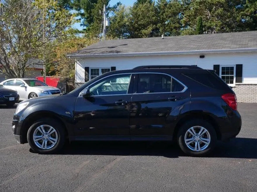 2011 Chevrolet Equinox LT photo 1