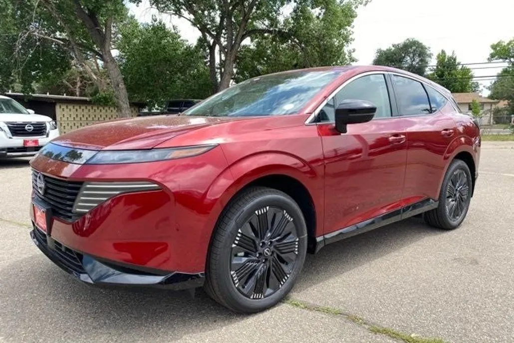 2025 Nissan Murano Platinum photo 1
