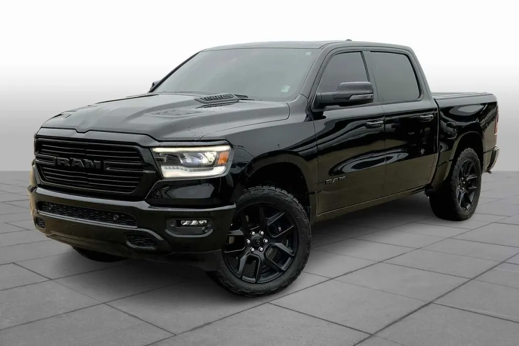 2023 Ram 1500 Laramie photo 1