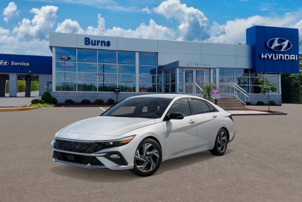 2025 Hyundai Elantra SEL Sport photo 1