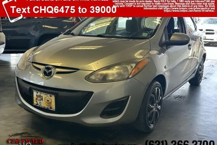 2014 Mazda Mazda2 Sport photo 1