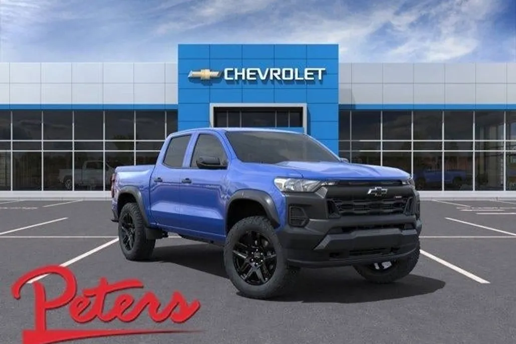 2025 Chevrolet Colorado Trail Boss photo 1